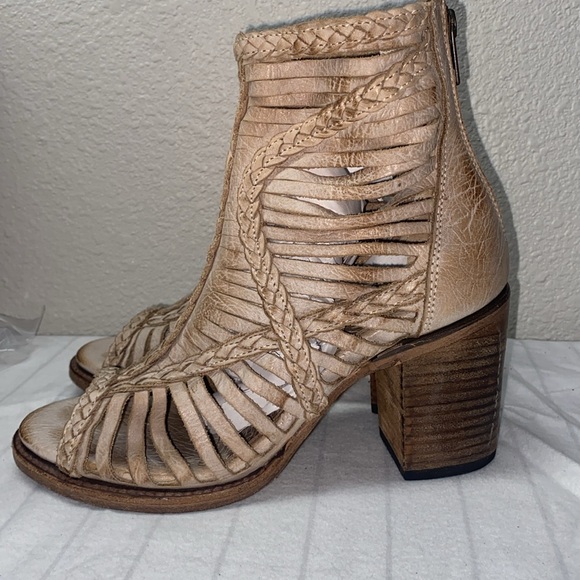 Freebird Bela Heeled Womens Size 8‎ Beige Rustic Ankle Zipper Braided - Picture 4 of 11